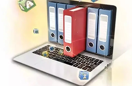 江瑟瑟靳封臣封面