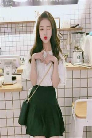 被甩后，美女總裁倒追我封面